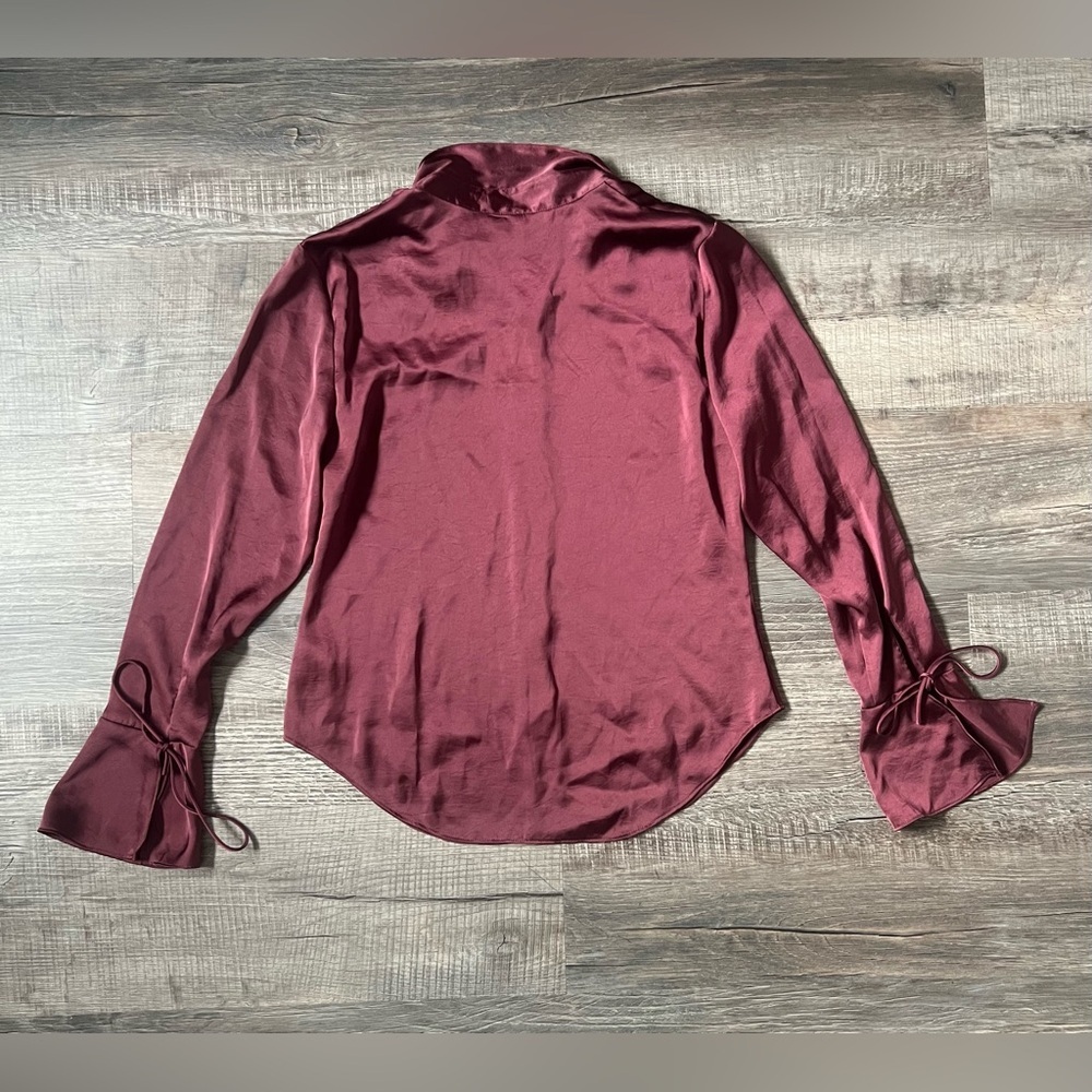 Wilfred Aritzia Burgundy Satin Blouse Medium Flare Sleeve Bow Office Evening - Picture 5 of 5